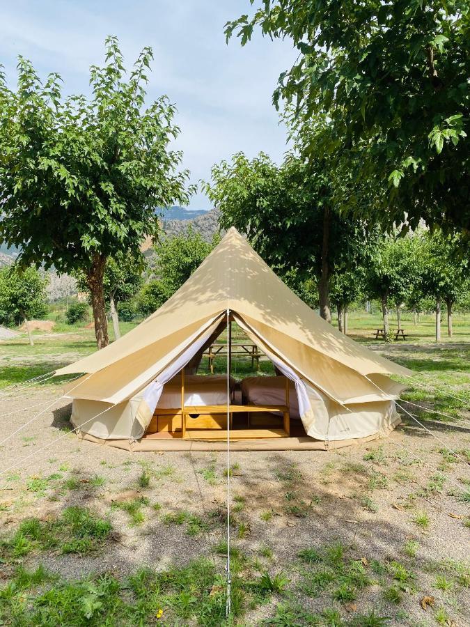 Camping Oliana מראה חיצוני תמונה